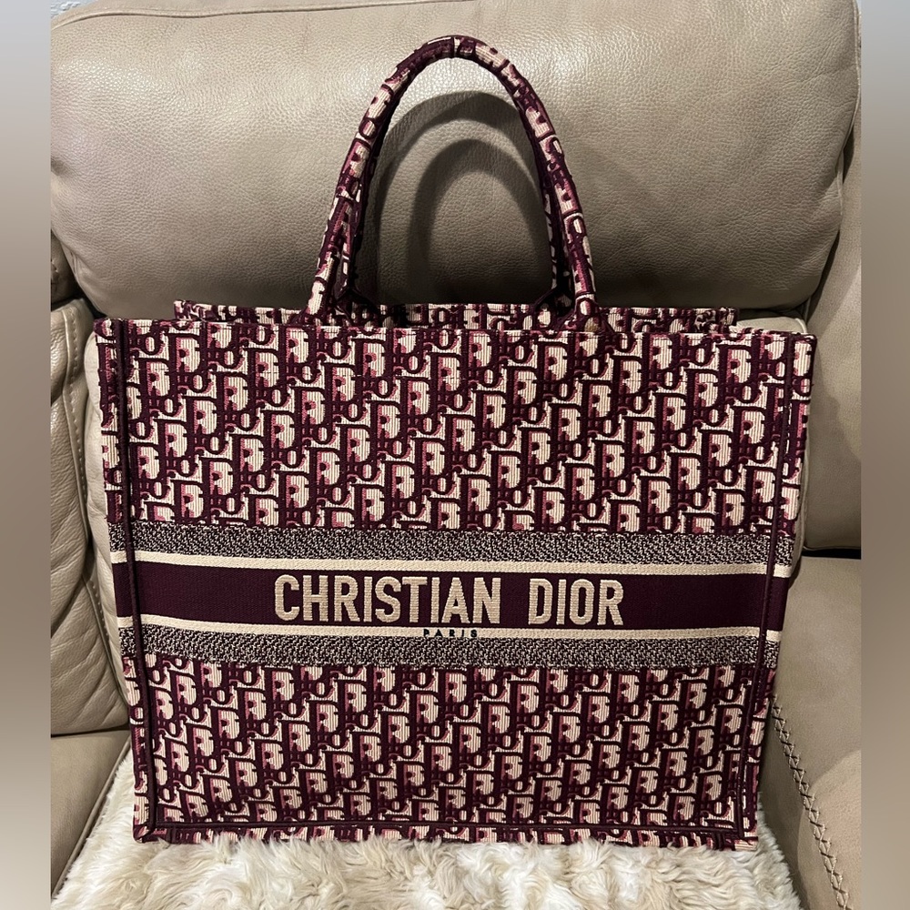 Christian Dior Tote Bag size large
